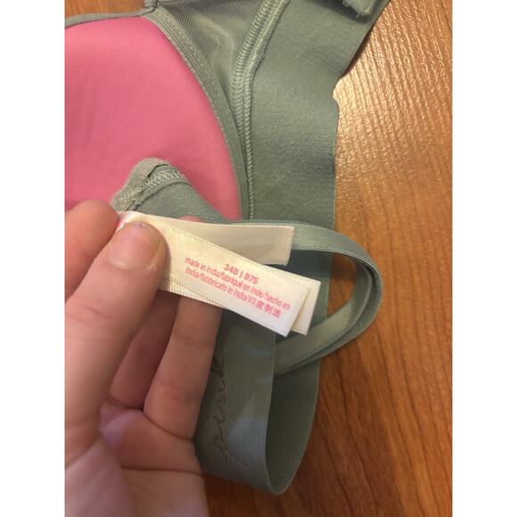 Victoria’s secret Love Pink Light Green Bra Pink Lining Size 34 B - Picture 3 of 3